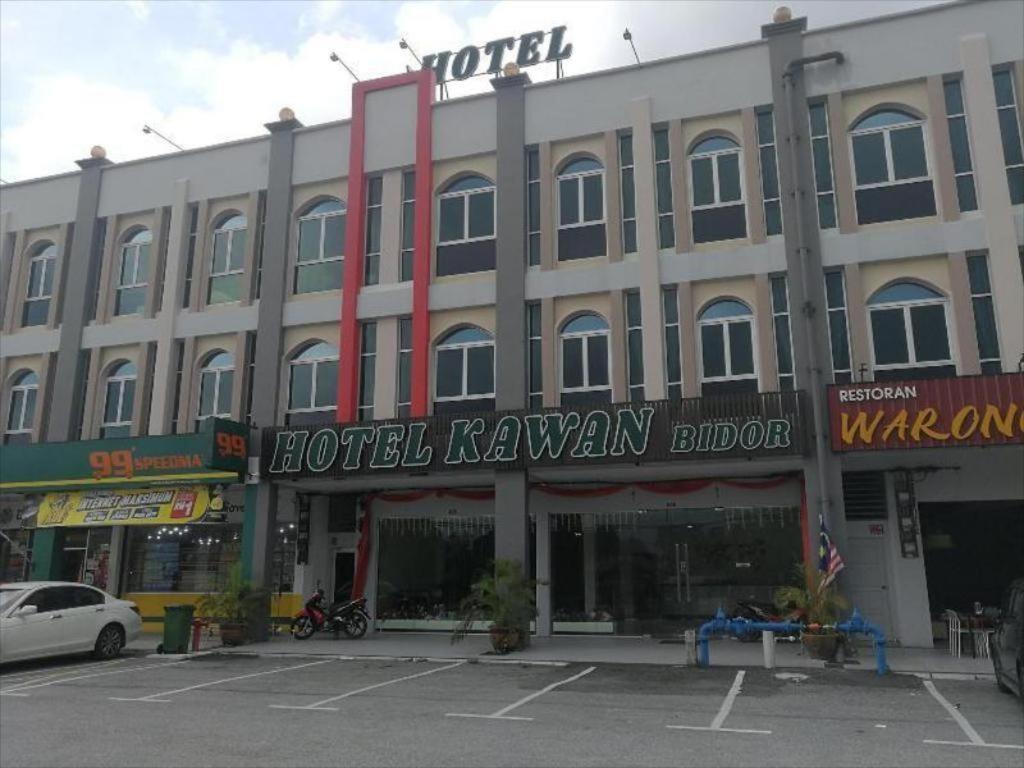 Hotel Kawan Bidor Sungkai Bagian luar foto